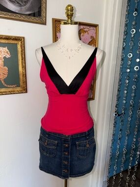 Vintage Y2K Bebe Women’s Pink V-Neck Tank Top with Black Trim
